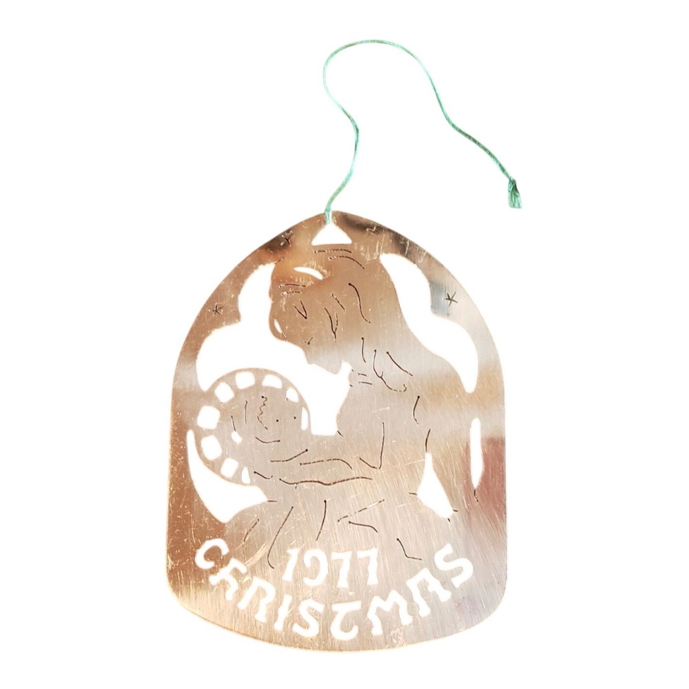 Vintage 1977 Christmas Ornament Gold Tone Metal Madonna and Child Cutout Holiday